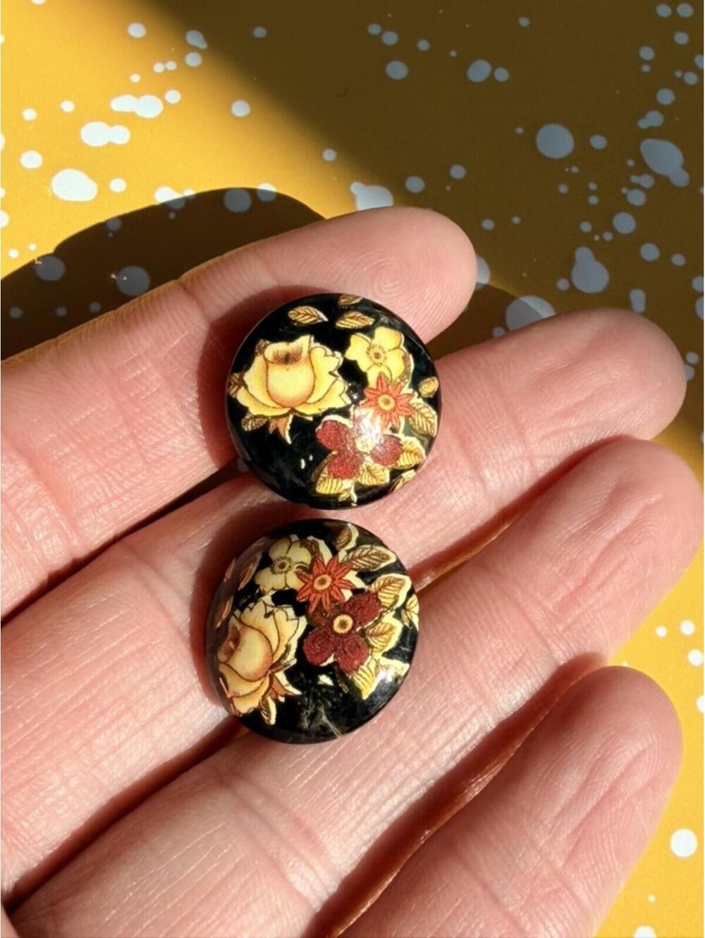 Vintage Cloisonné Style Floral Button Earrings Retro Mod
